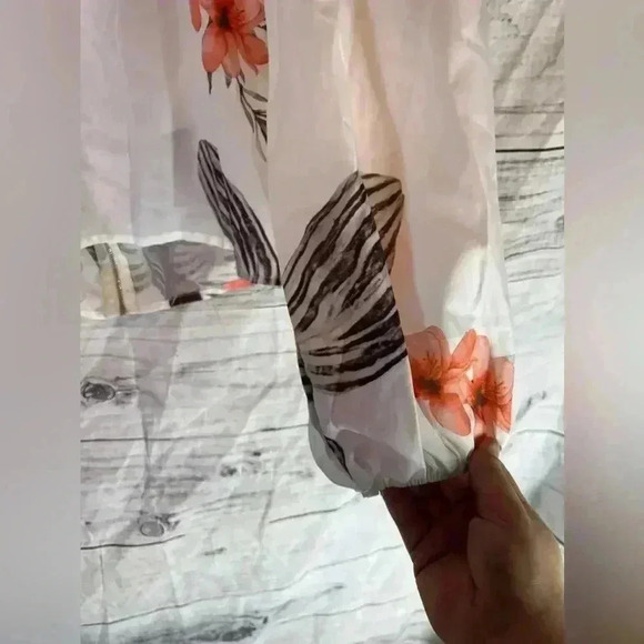 CBR long sleeve vneck blouse - Picture 3 of 5